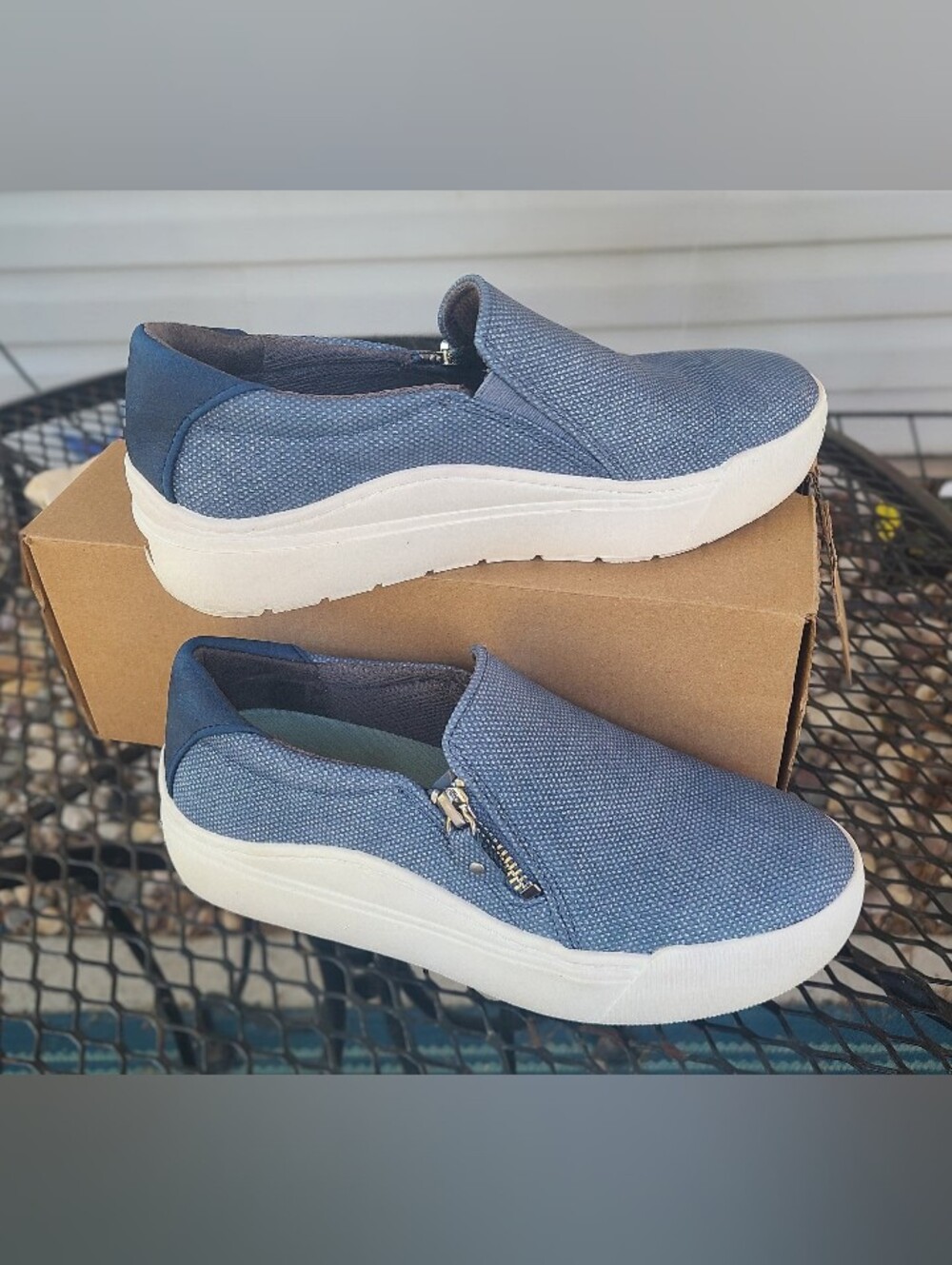 Women's Dr Scholl's Time Off Now Slip-On Shoes, Oxide Blue Dream, Size 6.5 EUC